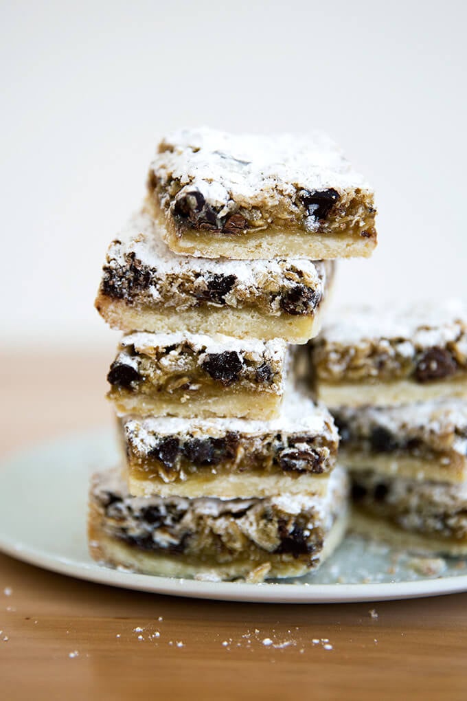 Procrastibake Perfection: Easy Gooey Oat Bars for Instant Bliss